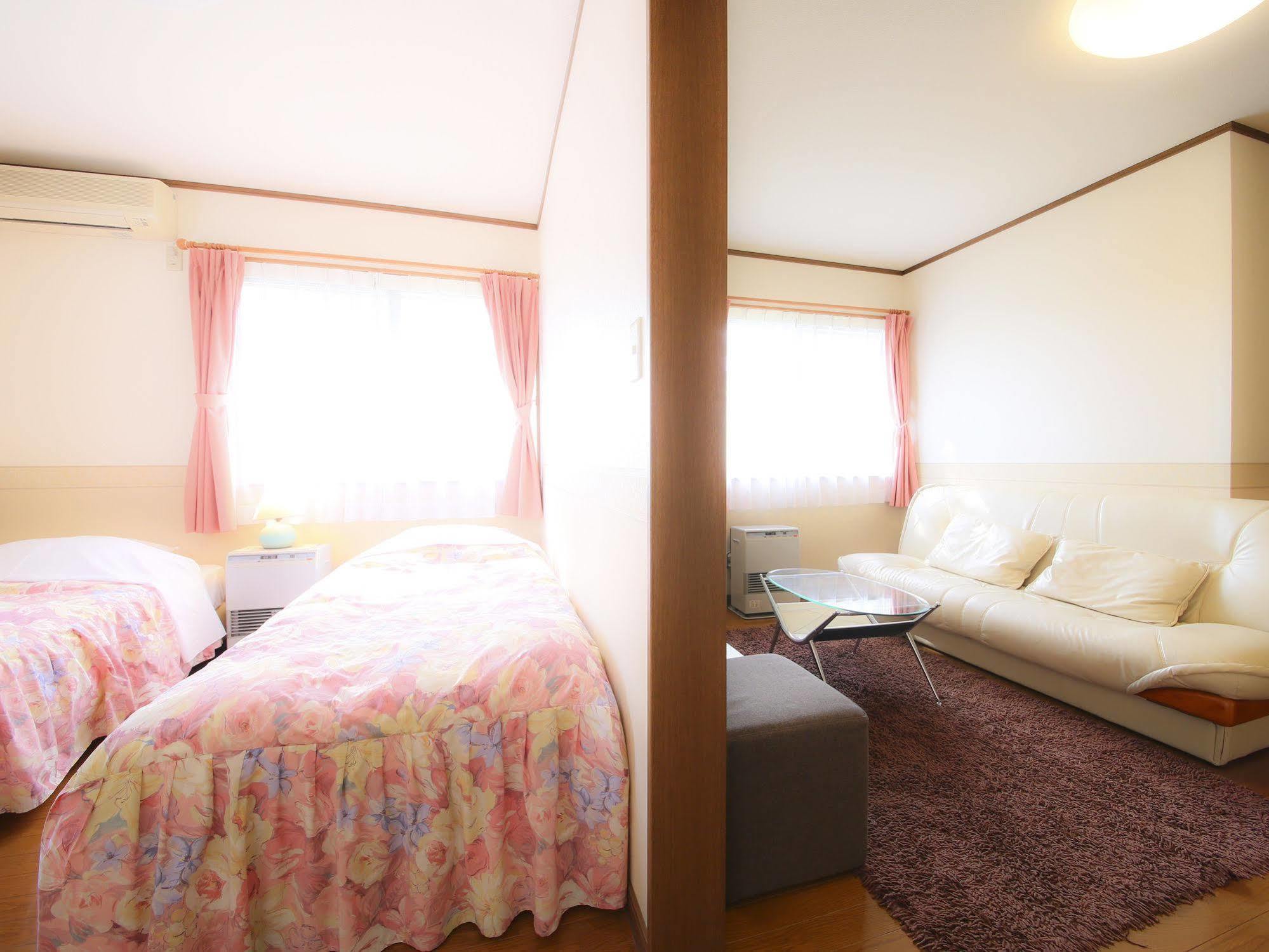 Anise Garden Hotel Hakuba Buitenkant foto